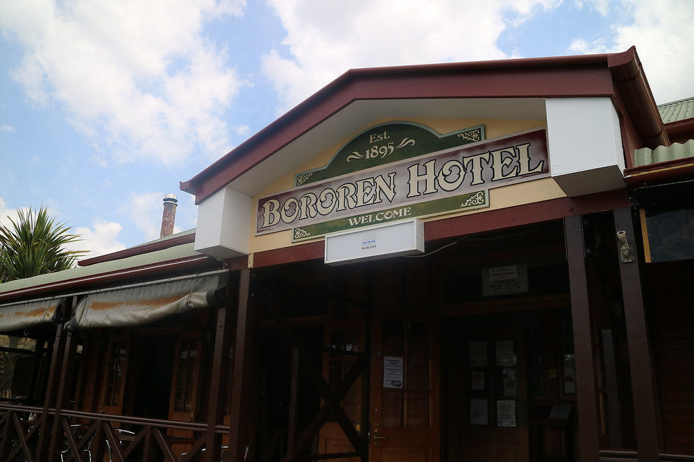 Bororen Hotel Motel Экстерьер фото