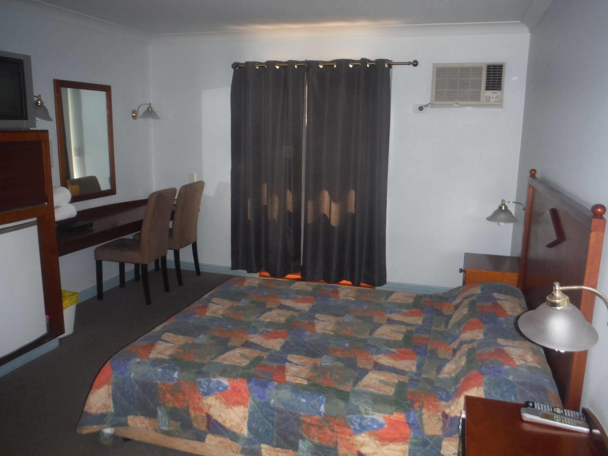 Bororen Hotel Motel Экстерьер фото
